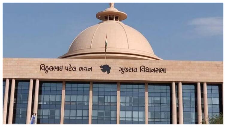 Anti Black Magic Bill passed in Gujarat Assembly, know what will come under the purview of this law गुजरात विधानसभा में 'एंटी ब्लैक मैजिक बिल' पास, जानें क्या-क्या आएगा इस कानून के दायरे में