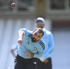 PHOTOS: मोहम्मद शमी के बालों में अचानक कैसे आ गया 'जमीन-आसमान' का फर्क? यहां जानें सीक्रेट