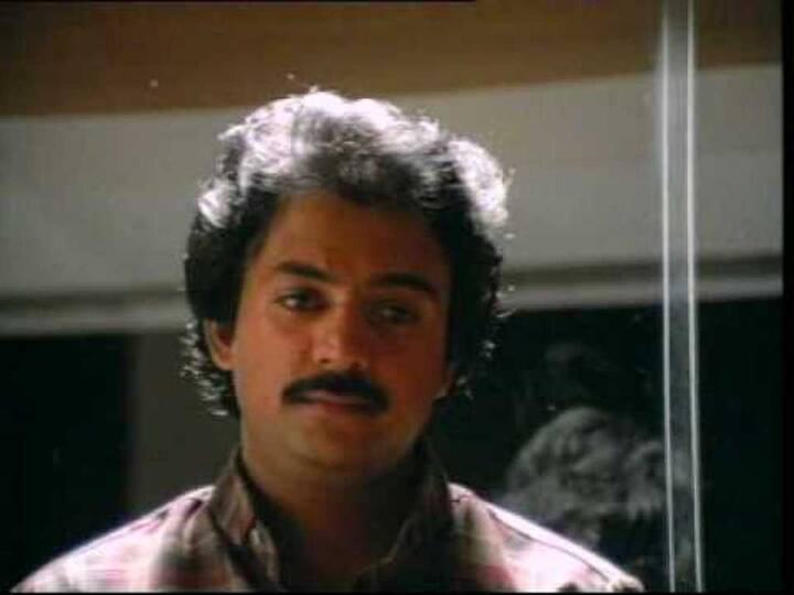 1984 ஆம் ஆண்டு மணிவண்ணன் இயக்கத்தில் வெளிவந்த நூறாவது நாள். இப்படத்தில் விஜயகாந்த் மற்றும் சத்யராஜுடன் மோகன் இணைந்து நடித்து இருந்தார்.