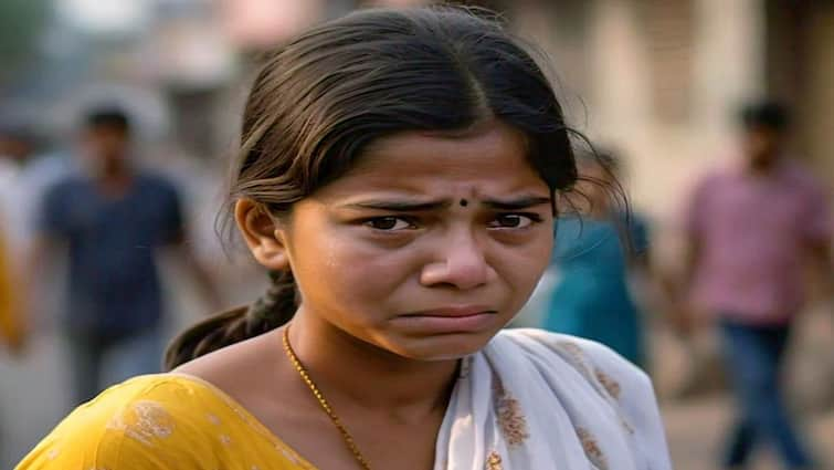 Assam girl molested by 3 persons on way home from tuition student union calls bandh மனிதகுலத்தை உலுக்கிய குற்றம்.. டியூஷனுக்கு சென்று திரும்பிய சிறுமி.. 3 பேர் சேர்ந்து வெறிச்செயல்!