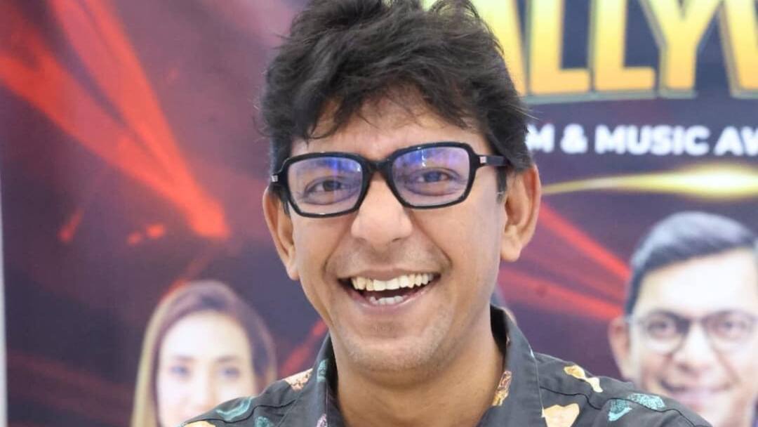 Chanchal Chowdhury posted on Bangladesh flood Netizen reacts on Bangladesh unrest Entertainment News Tollywood Chanchal Chowdhury: 'যখন ছাত্ররা মরছিল, কোথায় ছিলেন?' বাংলাদেশের বন্যা নিয়ে পোস্ট করতেই চূড়ান্ত কটাক্ষ চঞ্চল চৌধুরীকে