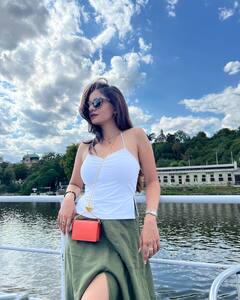 Anushka Sen Photo: અનુષ્કા સેને બોલ્ડ ફોટોશૂટ કરાવી વધાર્યો તાપમાનનો પારો