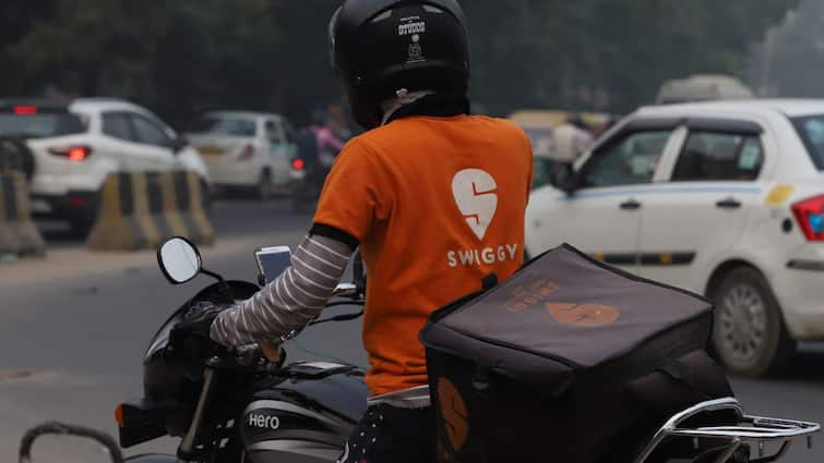 Swiggy Eyes $15 Billion Valuation For IPO, Aiming To Raise $1.2 Billion: Report