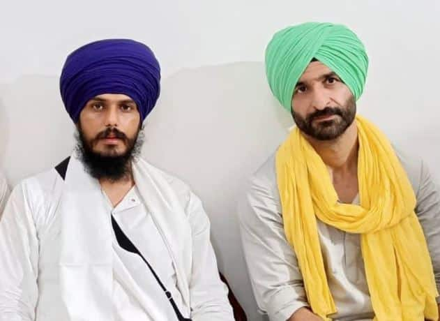 Amritpals associate Daljit Singh Kalsi reached the High Court know full details Punjab News: ਅੰਮ੍ਰਿਤਪਾਲ ਦਾ ਸਾਥੀ ਦਲਜੀਤ ਕਲਸੀ ਪਹੁੰਚਿਆ ਹਾਈਕੋਰਟ, ਕਿਹਾ-ਮੇਰਾ ਅਜਨਾਲਾ ਕੇਸ ਨਾਲ ਕੋਈ ਸਬੰਧ ਨਹੀਂ, ਗ਼ਲਤ ਲਾਇਆ NSA, ਪੰਜਾਬ ਸਰਕਾਰ ਨੂੰ ਨੋਟਿਸ ਜਾਰੀ