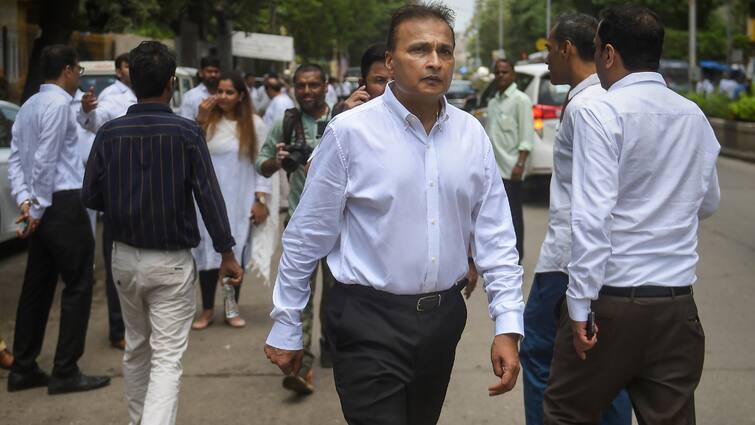 SEBI Anil Ambani Slaps 5 Year Trading Ban On Imposes Rs 25 Crore Fine SEBI Slaps 5 Year Trading Ban On Anil Ambani, Imposes Rs 25 Crore Fine: Here's Why