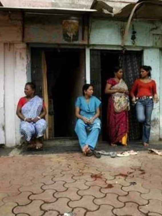 दिल्ली के GB रोड के रेड लाइट एरिया में कितने कोठे हैं? जाने वालों के लिए क्या है खतरा