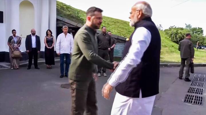 ऐसा बताया जाता है कि रूसी राष्ट्रपति से भारतीय पीएम का संघर्ष समाप्ति के मुद्दे पर गहन विचार-विमर्श हुआ था.