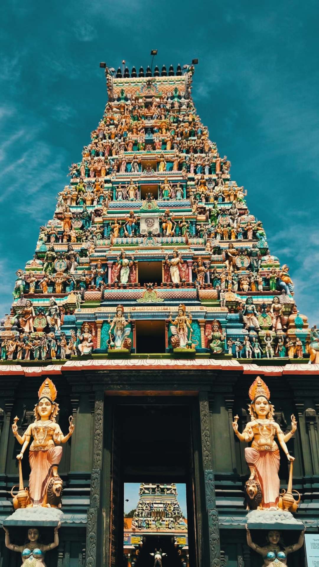 துவாரகாவில் உள்ள துவாரகாதீஷ் கோயில்