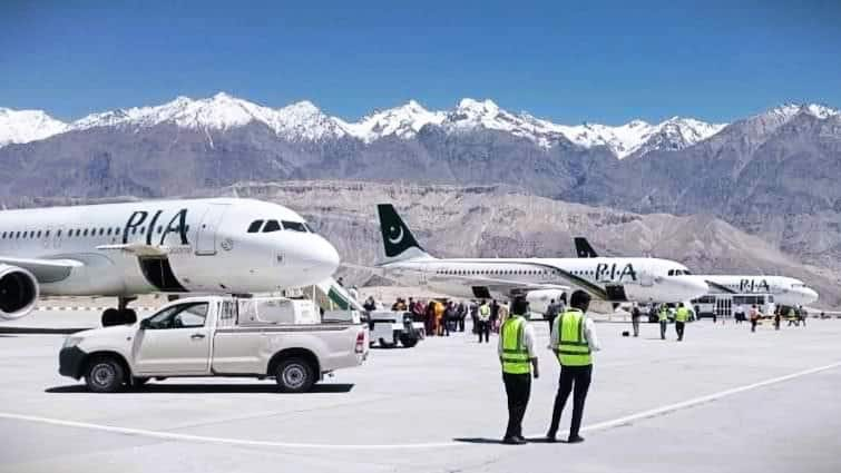 BTS Of Pakistan International Airlines Broken Seats Duct Taped Bins Show Poor Condition BTS Of Pakistan International Airlines: Broken Seats, Duct-Taped Bins Show Poor Condition