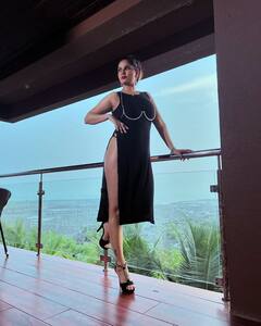 'मस्तराम' वाली 'सरिता भाभी' शेयर करती हैं ऐसी तस्वीरें, जिन्हें पब्लिकली देखना है मना!