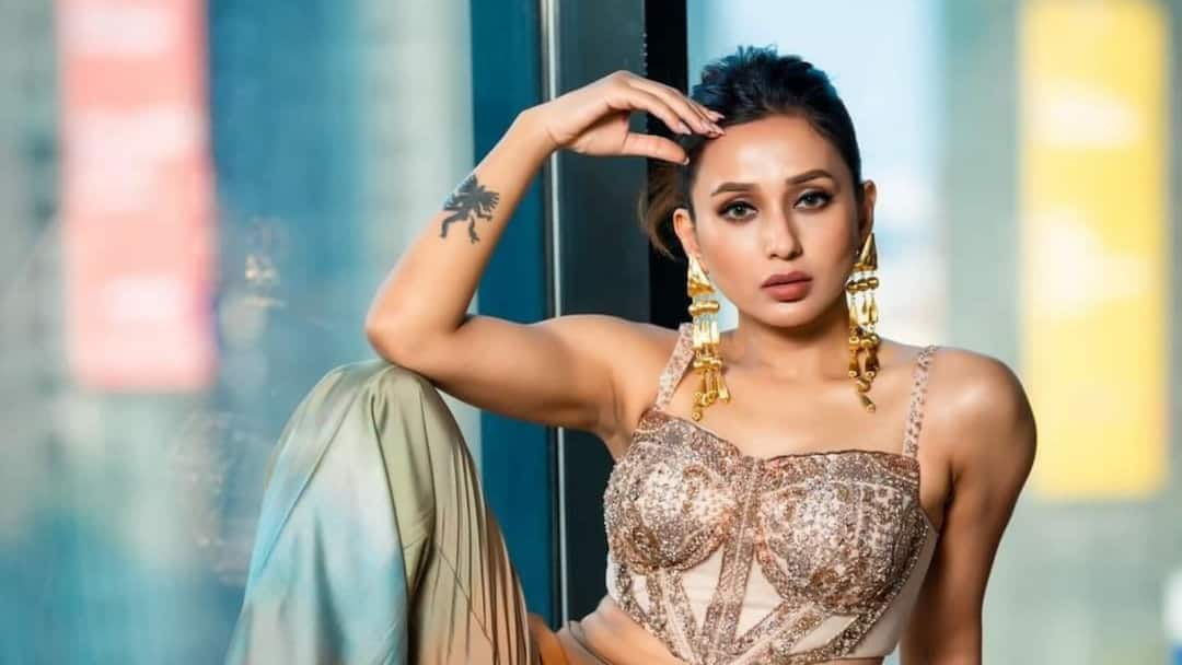 Mimi Chakraborty: 'এক হোক আমাদের স্বর, আমাদের লড়াই', সোশ্যাল মিডিয়ায় আক্রমণের বিরুদ্ধে এক হয়ে লড়াইয়ের ডাক মিমির Mimi Chakraborty on Social media trolling attack RG Kar Issue Entertainment News Tollywood Mimi Chakraborty: 'এক হোক আমাদের স্বর, আমাদের লড়াই', সোশ্যাল মিডিয়ায় আক্রমণের বিরুদ্ধে এক হয়ে লড়াইয়ের ডাক মিমির