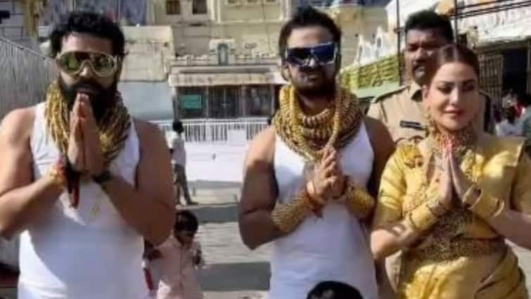 Who is Golden Guys Sunny Nanasaheb Waghchaure Sanjay Gujar Devotees From Pune Visit Tirumala Temple Wearing 25 Kg Gold 25 किलो सोना पहन कर किए मंदिर के दर्शन, कौन हैं पुणे गोल्डन गाइज?