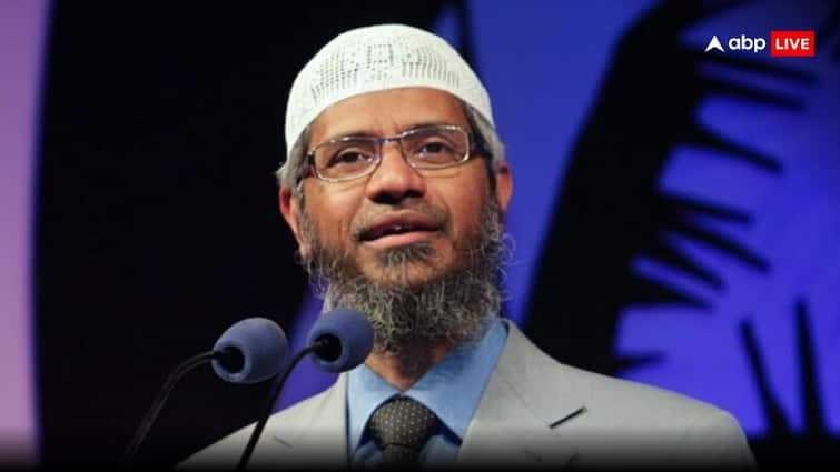 Zakir Naik Peace TV may start broadcasting again application has been given to Government of Bangladesh जाकिर नाइक को लेकर बांग्लादेश की सरकार लेने वाली है यह बड़ा फैसला, भारत को लग सकता है झटका