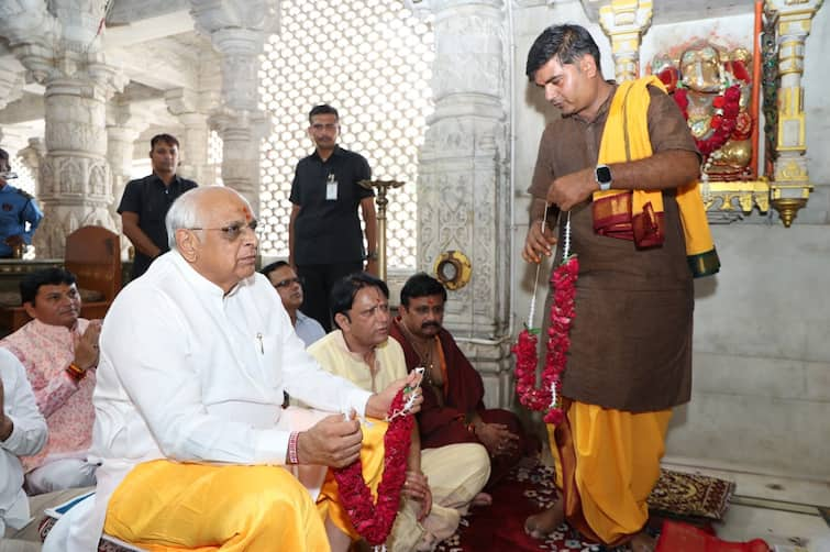 CM  Patel inaugurating the first phase of the reconstruction of Bahucharaji Mataji temple Mehsana: બહુચરાજી માતાજીના મંદિરના પુન:નિર્માણની પ્રથમ ફેઝની કામગીરીનું મુખ્યમંત્રીના હસ્તે ખાતમુહૂર્ત