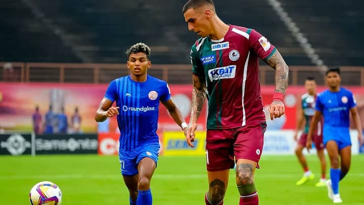 তাঁকে বক্সের মধ্যে ফাউল করেন মোহনবাগান ডিফেন্ডার অ্যালবার্তো। পেনাল্টি থেকে গোল করে দলকে এগিয়ে দেন মাজসেন। মোহনবাগান পিছিয়ে পড়ে।