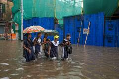 Weather Update: তুমুল বৃষ্টিতে ভাসবে বাংলা- কী বলছে আবহাওয়ার পূর্বাভাস?