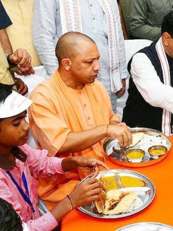 CM योगी आदित्यनाथ रोज क्या खाते हैं?