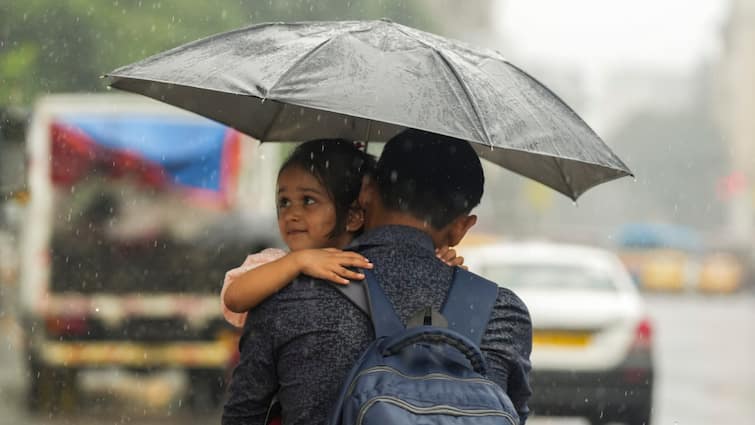 Punjab Weather Update Rain update Punjab Weather: ਪੰਜਾਬ ਦੇ 8 ਜ਼ਿਲ੍ਹਿਆਂ 'ਚ ਮੀਂਹ ਦਾ ਅਲਰਟ, ਅਗਲੇ ਦਿਨਾਂ 'ਚ ਇਦਾਂ ਦਾ ਰਹੇਗਾ ਮੌਸਮ