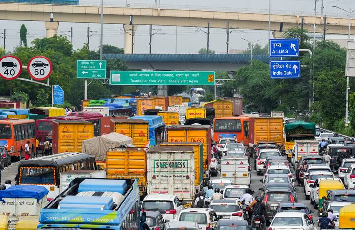 दिल्ली में साल 1961 के अगस्त महीने में अब तक सबसे ज्यादा 583.3 एमएम बारिश हुई थी. साल 2012 में 378 एमएम और 2013 में 321 एमएम बारिश हुई थी.