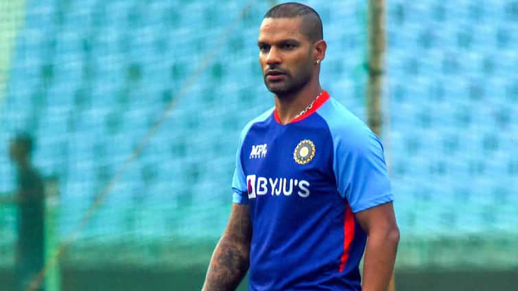 why was shikhar dhawan called mr icc answer will be found from these stats of gabbar read article in Gujarati શિખર ધવનને શા માટે મિસ્ટર ICC કહેવામાં આવ્યો? તેનો જવાબ 'ગબ્બર'ના આ આંકડાઓમાંથી મળશે, જાણો તેના અતૂટ રેકોર્ડ