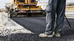 बिना बात के सड़क पर लगा है ट्रैफिक जाम? इस नंबर पर पुलिस को दें जानकारी