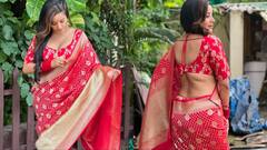 Monalisa Saree Look: डीपनेक ब्लाउज...सुर्ख लाल साड़ी, मोनालिसा की ये अदाएं लूट लेगी आपका भी चैन