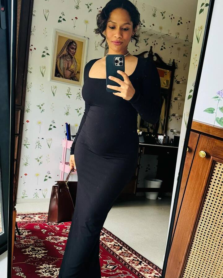 बॉलीवुड की फेमस डिजाइनर और एक्ट्रेस नीना गुप्ता की बेटी मसाबा गुप्ता का भी नाम इस लिस्ट में है. जिन्होंने सत्यदीप मिश्रा से दूसरी शादी की थी. अब ये कपल इसी साल अपने पहले बच्चे का पेरेंट्स बनेगा.