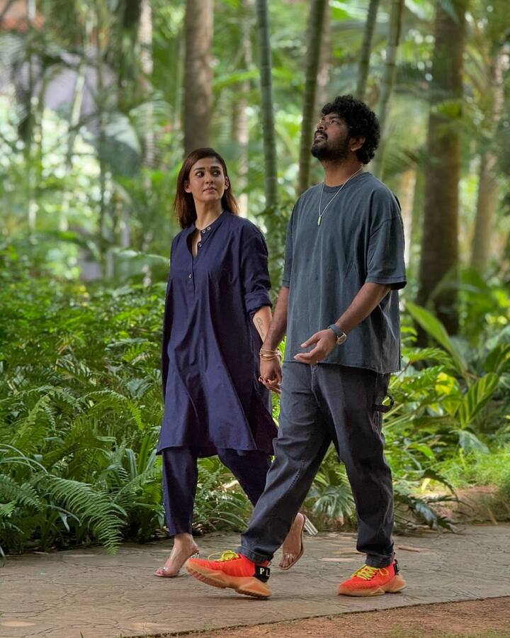 இன்ஸ்டாவிலும் ஆக்டீவாக இருக்கும் நயன், கணவர், குழந்தைகளுடன் எடுக்கும் புகைப்படங்களை பதிவிட்டு வருகிறார்.