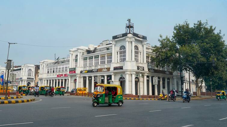 Delhi News Pornographic Video Plays On Digital Billboard At Connaught Place Delhi Police File IT Act Case Delhi: Pornographic Video Plays On Digital Ad Billboard At Connaught Place, Probe Launched