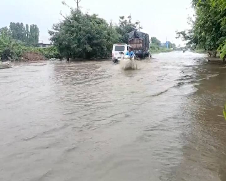 Gujarat Rain Road Update: ગુજરાત રાજ્યમાં ભારે વરસાદને કારણે આજે સાંજે 6 વાગ્યા સુધીમાં કુલ 111 રસ્તાઓ વાહન વ્યવહાર માટે બંધ કરવામાં આવ્યા છે.