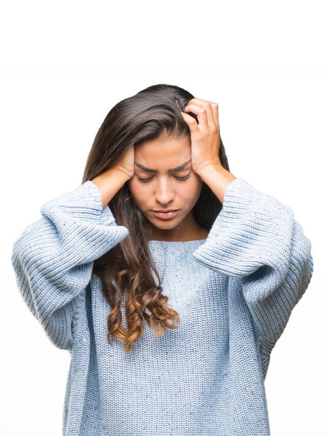 ਮੂਡ ਸਵਿੰਗ ਦਾ ਸਭ ਤੋਂ ਵੱਡਾ ਕਾਰਨ ਵਿਟਾਮਿਨ ਅਤੇ ਪੋਸ਼ਣ ਦੀ ਕਮੀ ਹੋ ਸਕਦੀ ਹੈ। ਸਰੀਰ ਵਿੱਚ ਵਿਟਾਮਿਨ ਬੀ, ਵਿਟਾਮਿਨ ਸੀ, ਵਿਟਾਮਿਨ ਡੀ ਅਤੇ ਵਿਟਾਮਿਨ ਈ ਦੀ ਕਮੀ ਨਾਲ ਮੂਡ ਸਵਿੰਗ ਹੋ ਸਕਦਾ ਹੈ। ਇਸ ਤੋਂ ਇਲਾਵਾ ਕੈਲਸ਼ੀਅਮ, ਕ੍ਰੋਮੀਅਮ, ਆਇਰਨ, ਜ਼ਿੰਕ, ਸੇਲੇਨੀਅਮ ਅਤੇ ਮੈਗਨੀਸ਼ੀਅਮ ਵਰਗੇ ਖਣਿਜਾਂ ਦੀ ਕਮੀ ਵੀ ਮੂਡ ਸਵਿੰਗ ਦਾ ਕਾਰਨ ਬਣ ਸਕਦੀ ਹੈ।