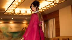 Priyanka Chopra: సోదరుడి పెళ్లికోసం ప్రియాంక దేశీ గ్లామ్ లుక్..బెర్రీస్ చీరలో పీసీ అదిరిపోలా!