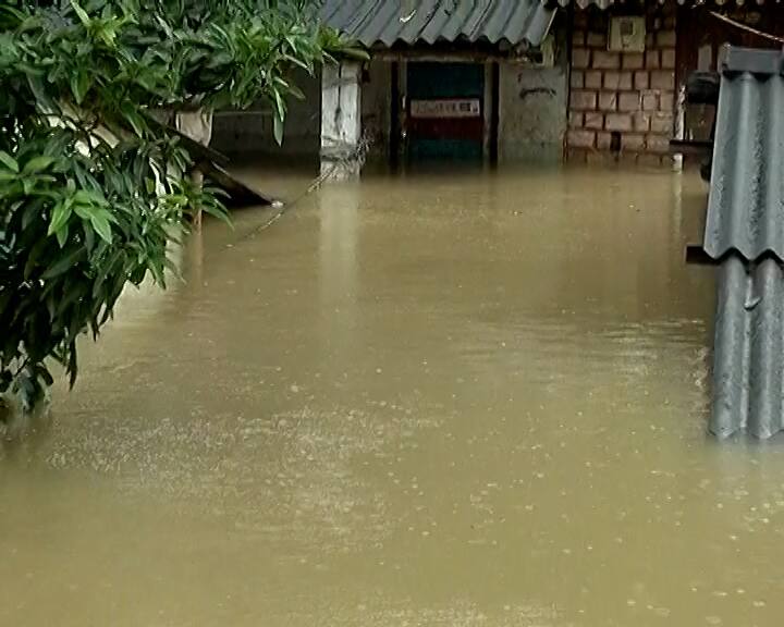 26 ઓગસ્ટે વડોદરા, ભરૂચ, સુરત, નવસારી, વલસાડ, દમણ, દાદરા નગર હવેલી, તાપી, અમરેલી અને ભાવનગરમાં અત્યંત ભારે વરસાદની આગાહી સાથે રેડ એલર્ટ જાહેર કરાયું છે.