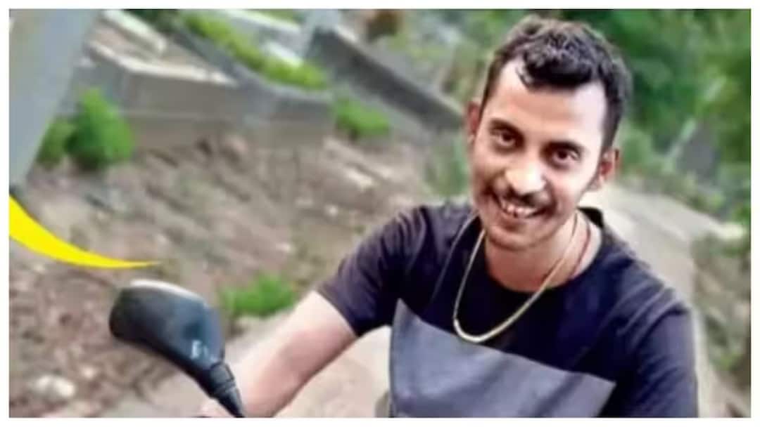 Sanjay Ray : বিনীত গোয়েলের নাম নিতেই আরও কড়া ঘেরাটোপে সঞ্জয়, প্রিজন ভ্যান নয়, আদালতে আনা হল কালো কাচ দেওয়া গাড়িতে RG Kar Case Accused Sanjay Ray Takes Name Of Vineet Goyal Brought To Court In STF Car Sanjay Ray : বিনীত গোয়েলের নাম নিতেই আরও কড়া ঘেরাটোপে সঞ্জয়, প্রিজন ভ্যান নয়, আদালতে আনা হল কালো কাচ দেওয়া গাড়িতে