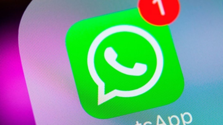 व्हाट्सएप से टिकट लेने के लिए डीएमआरसी द्वारा एक टाइम फिक्स किया गया है. व्हाट्सएप से आप सिर्फ सुबह 6 बजे से लेकर रात 9 बजे तक की ही टिकट खरीद सकते हैं.