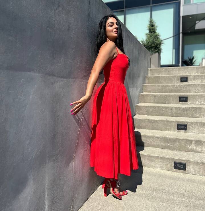 इसका खुलासा खुद नीरू ने ही अपने एक इंटरव्यू में किया था. एक्ट्रेस ने बताया था कि, जब वो छोटी थी तो उनके पिता घर का गुजारा चलाने के लिए कड़ी मेहनत करते थे.