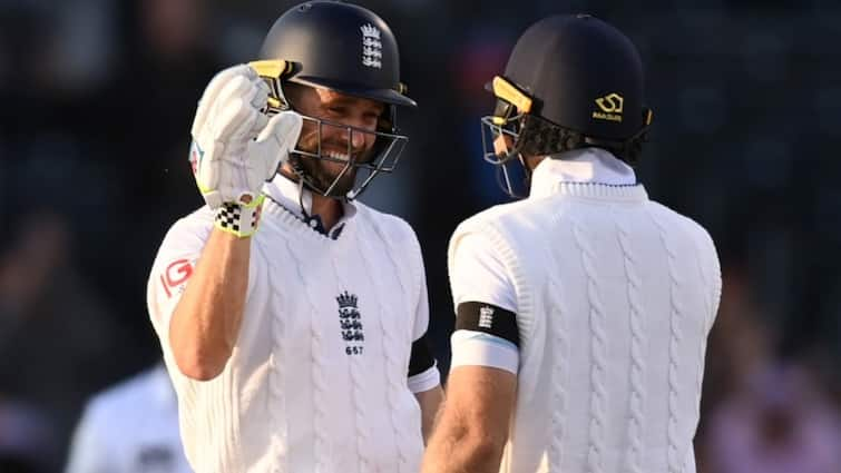 ENG vs SL 1st Test Full Highlights England defeat Sri Lanka by 5 wickets at Manchester ENG vs SL 1st Test: पहले टेस्ट में इंग्लैंड ने श्रीलंका को 5 विकेट से दी शिकस्त, जानें कैसा रहा मैच का हाल 