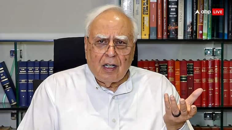 Kapil Sibal PM Modi's Visit To CJI DY Chandrachud's Home For Ganesh Puja 'Unfortunate': Kapil Sibal On PM Modi's Visit To CJI DY Chandrachud's Home For Ganesh Puja