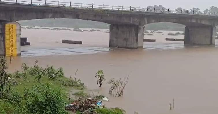 Navsari Rain Update News six inch rainfall in six hour in Khergam Navsari district monsoon update 2024 Navsari: નવસારીમાં સાર્વત્રિક વરસાદ, ખેરગામમાં 6 કલાકમાં 6 ઇંચ વરસાદથી જનજીવન અસ્તવ્યસ્ત, લોકોના ઘરોમાં પાણી ઘૂસ્યા