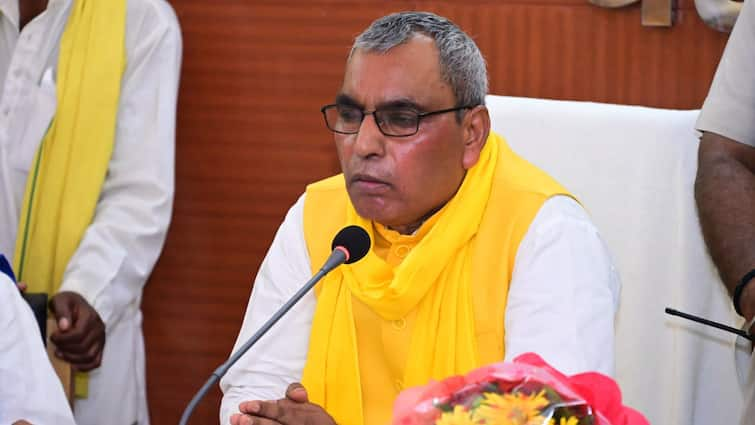 Yogi Minister and SBSP Chief Om Prakash Rajbhar React on Unified Pension Scheme Applicable in UP योगी सरकार यूपी में भी जल्द लागू करेगी यूनिफाइड पेंशन स्कीम? ओम प्रकाश राजभर का बड़ा दावा