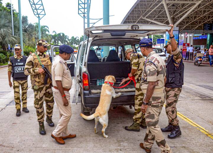 पात्र उमेदवार 30 ऑगस्टपासून 30 सप्टेंबरपर्यंत अर्ज दाखल करु शकतात. कॉन्स्टेबल फायरमन पदासाठी अर्ज दाखल करण्यासाठी पात्रता बारावी उत्तीर्ण इतकी आहे. संबंधित उमेदवरांनी विज्ञान शाखेतून बारावी उत्तीर्ण असणं आवश्यक आहे.