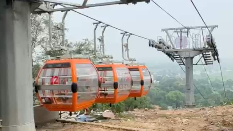 Mathura Barsana Ropeway Complete Now Darshan Radha Rani Temple Devotees not climb 350 steps बरसाना में रोपवे से होंगे राधा रानी के दर्शन, कान्हा की नगरी में CM योगी की श्रद्धालुओं को सौगात