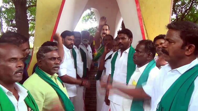 mulla periyar dam: Kerala MPs, YouTubers condemn farmers union in Theni on fast. mulla periyar dam: கேரள எம்.பி.க்கள், யூ- ட்யூபர்கள் கண்டித்து தேனியில் விவசாயிகள் சங்கத்தினர் உண்ணாவிரதம்.