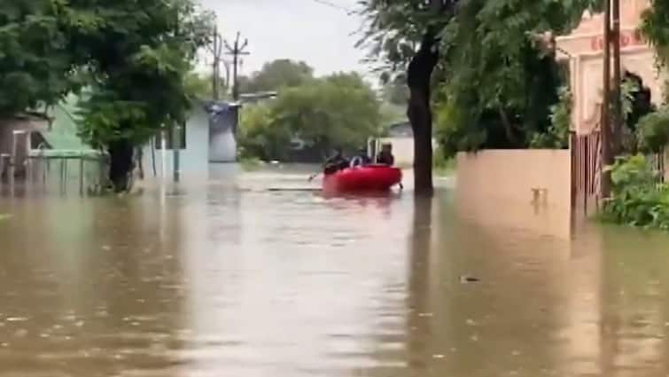 Gujarat Rains Over 600 Evacuated As Heavy Rain Hits Valsad Navsari Vapi Records 326mm Rainfall South Gujarat Floods Gujarat: Over 600 Evacuated As Heavy Rain Hits Valsad And Navsari, Vapi Records 326mm Rainfall