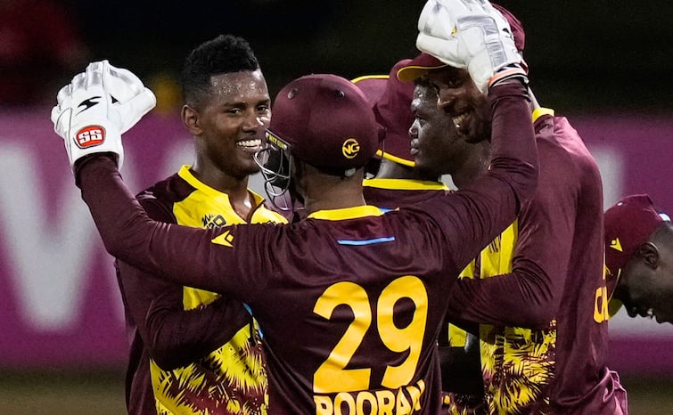 Romario Shepherd Shamar Joseph help West Indies win their third consecutive T20 series against South Africa WI vs SA Highlights WI vs SA: अफ्रीका का बुरा हाल, वेस्टइंडीज ने फिर बुरी तरह रौंदकर रचा इतिहास; कर दिया ये बड़ा कमाल