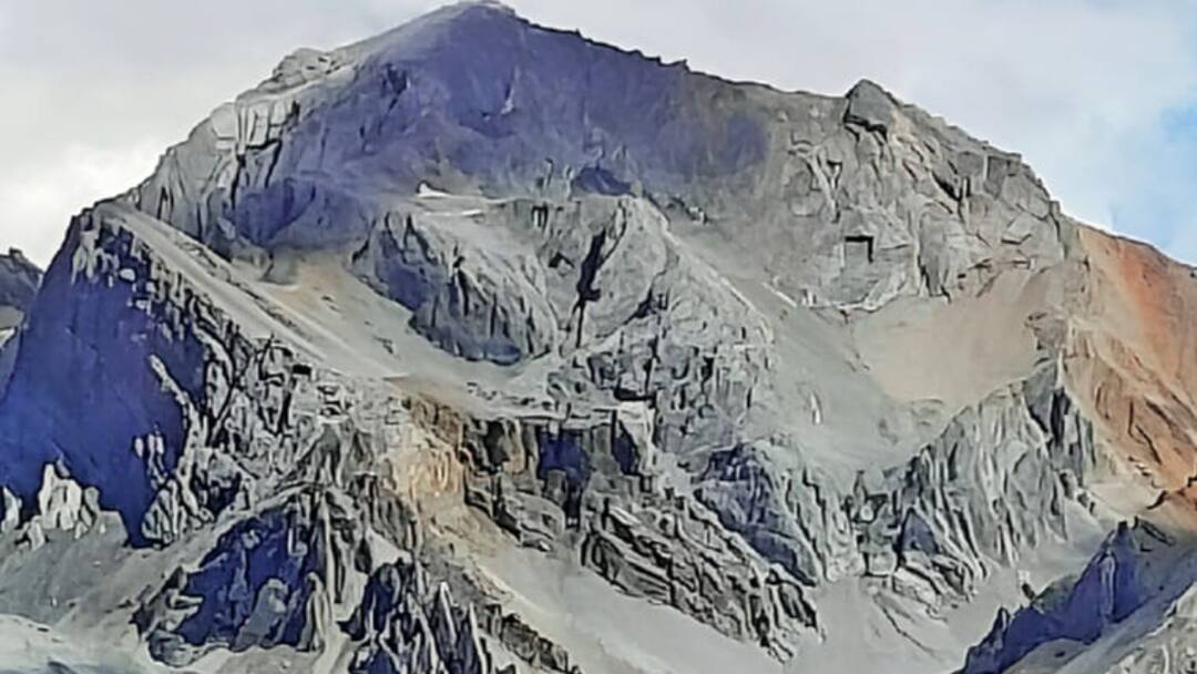 Uttarakhand के ओम पर्वत से गायब हुई ओम की आकृति, पर्यावरणविद ने बताई इसके पीछे की वजह Om figure missing from Om mountain in Uttarakhand what is reason ann Uttarakhand के ओम पर्वत से गायब हुई ओम की आकृति, पर्यावरणविद ने बताई इसके पीछे की वजह