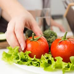 ਹਰ ਸਬਜੀ 'ਚ ਪੈਣ ਵਾਲਾ ਟਮਾਟਰ ਸਰੀਰ ਨੂੰ ਚੁਟਕੀਆਂ 'ਚ ਦਿੰਦਾ ਊਰਜਾ, ਜਾਣੋ ਸੇਵਨ ਦਾ ਸਹੀ ਤਰੀਕਾ