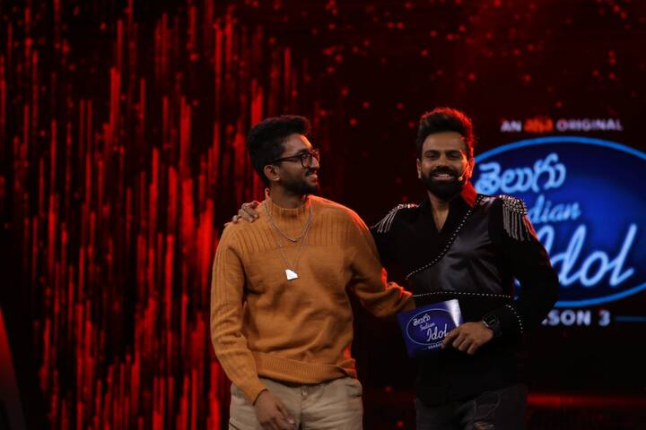 కేశవ్ రామ్ ఎలిమినేషన్ పట్ల షో హోస్ట్ చేస్తున్న సింగర్ శ్రీరామ చంద్ర సైతం షాక్ అయ్యాడు. అయితే... సెప్టెంబర్ 28న తిరుపతిలో, నవంబర్ 9 హైదరాబాద్ సిటీలో జరగనున్న తన షోలో పెర్ఫార్మన్స్ ఇవ్వవలసిందిగా జడ్జ్ కార్తీక్ నుంచి కేశవ్ రామ్ కి ఆహ్వానం వచ్చింది.