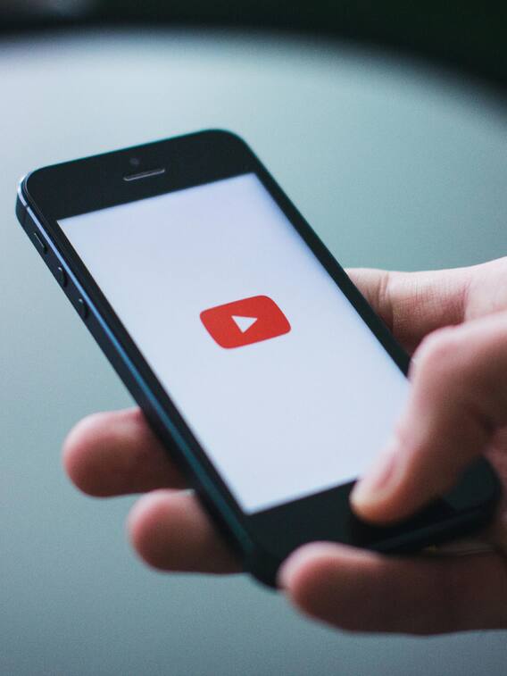 Youtube चैनल मोनेटाइज कब होता है?