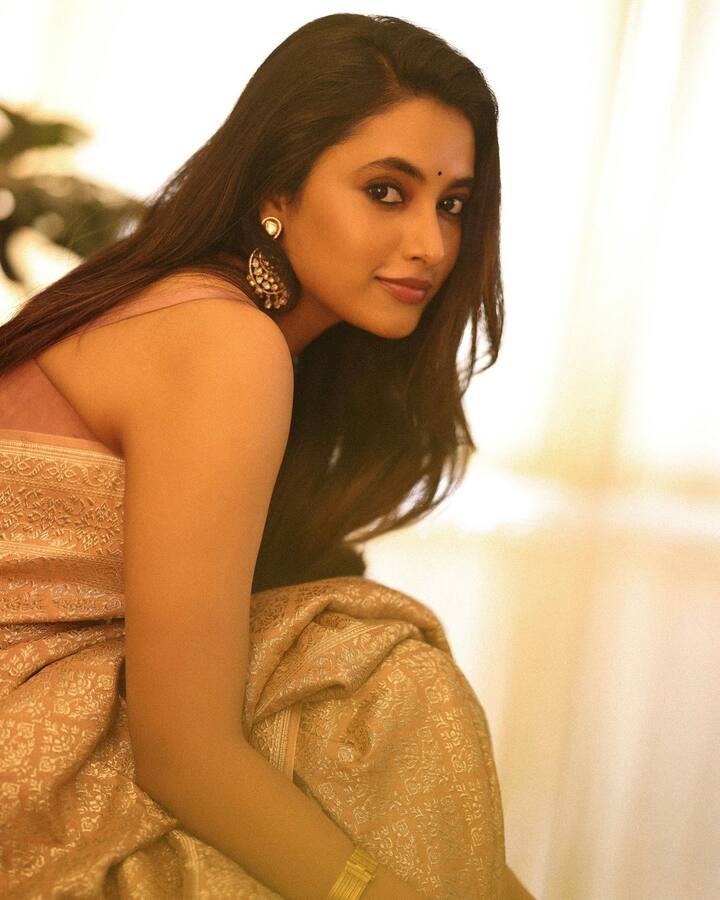 ఆగస్టు 29న... ఈ గురువారం 'సరిపోదా శనివారం' సినిమాతో ప్రియాంక మోహన్ మరోమారు తెలుగు ప్రేక్షకుల ముందుకు వస్తున్నారు. ఇందులో ఆవిడ పోలీస్ రోల్ చేశారు.